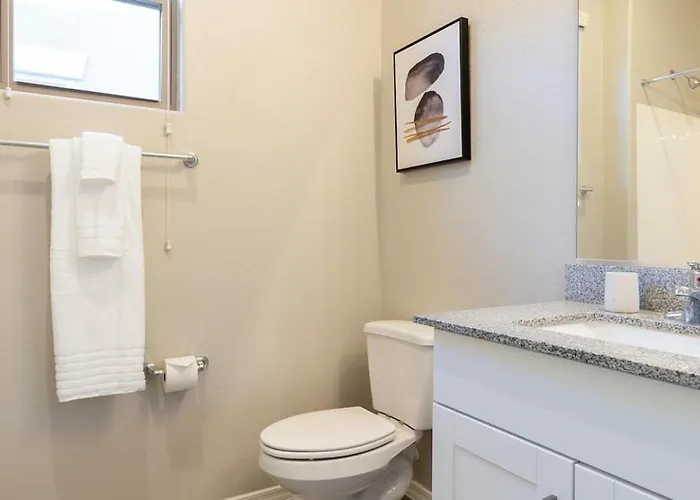 Apartment Landing - Modern With Amazing Amenities *