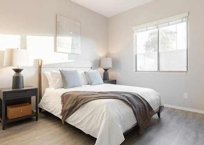 Landing - Modern With Amazing Amenities * Avondale