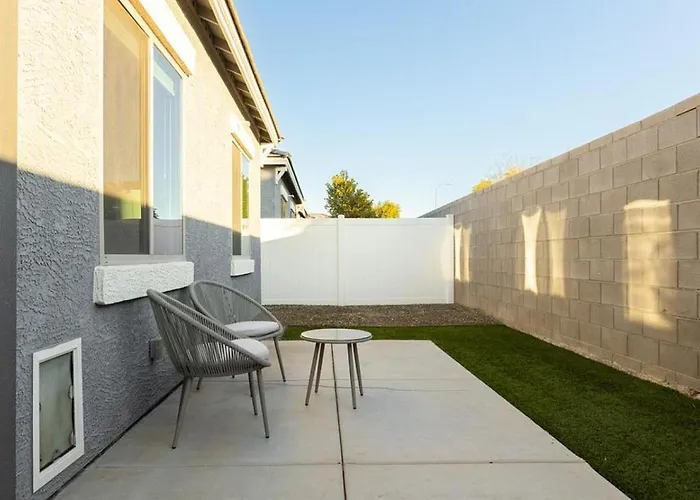 Apartment Landing - Modern With Amazing Amenities
